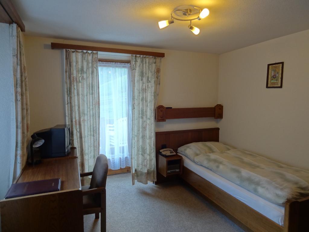 Apartament Monte Rosa Saas-Grund Pokój zdjęcie